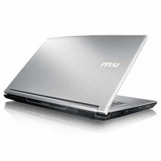 MSI PE72-038 電競筆電